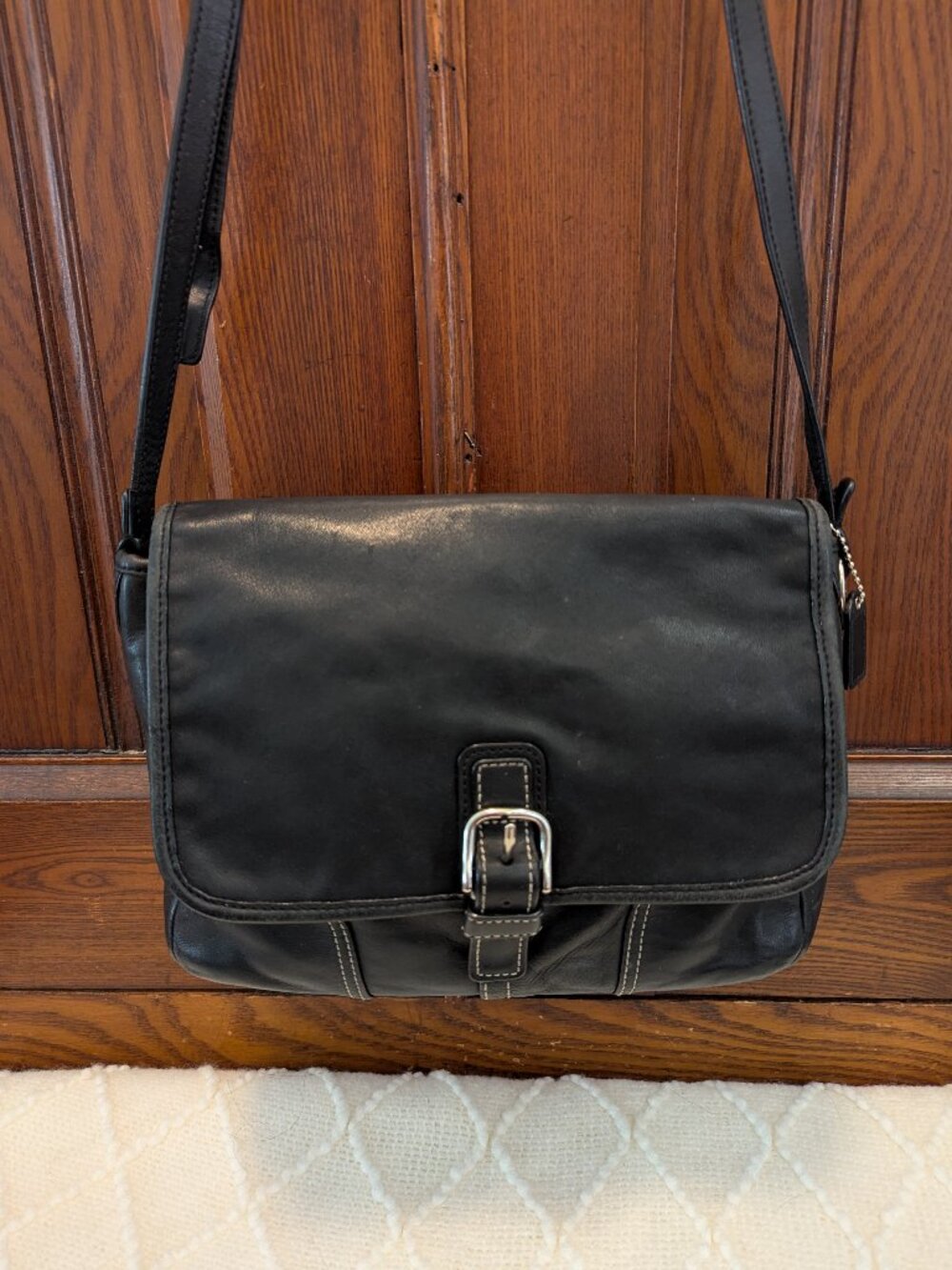 COACH Hadley Leather Field Bag Black Crossbody Buckle Flap Purse F30884